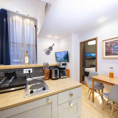 Athenaeum Spacious& Cozy 1Br Prime Location W Balcony Bükreş Dış mekan fotoğraf