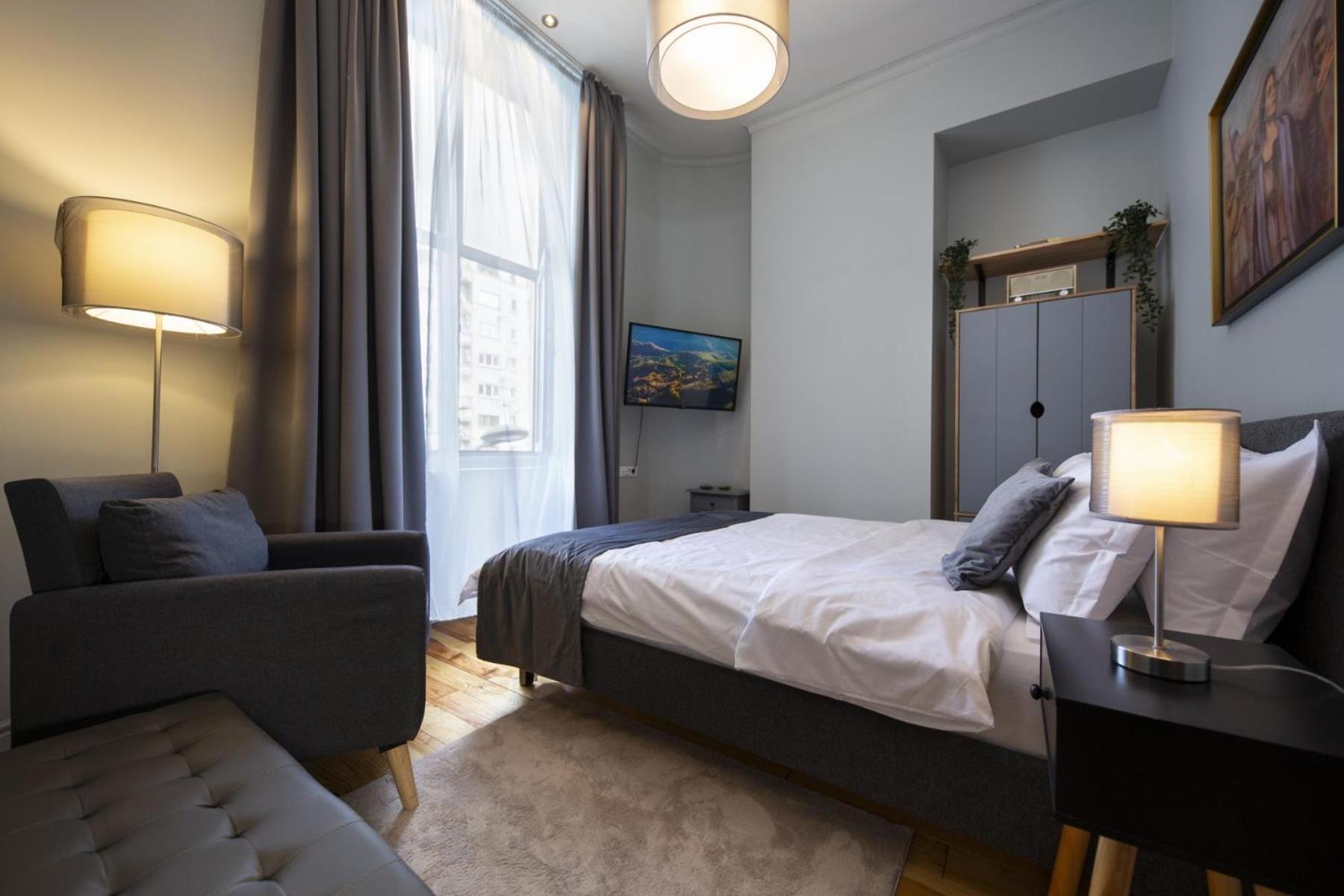 Athenaeum Spacious& Cozy 1Br Prime Location W Balcony Bükreş Dış mekan fotoğraf